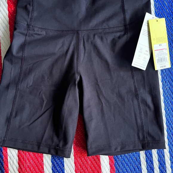 Women's Contour Power Waist Hip
Shorts Black- XS - Picture 1 of 3